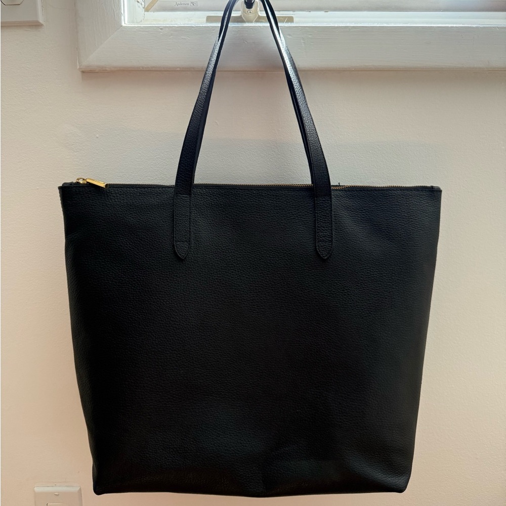 Cuyana Black Leather Zip Tote Bag
